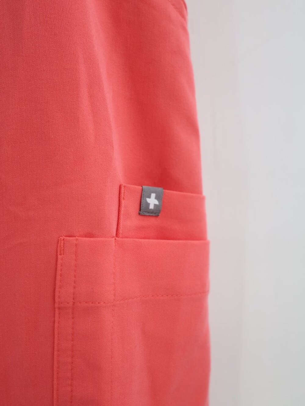 NWT FIGS Scrub Pants Women Medium Yola Skinny Medical Drawstring Stretch Pockets - Picture 2 of 12